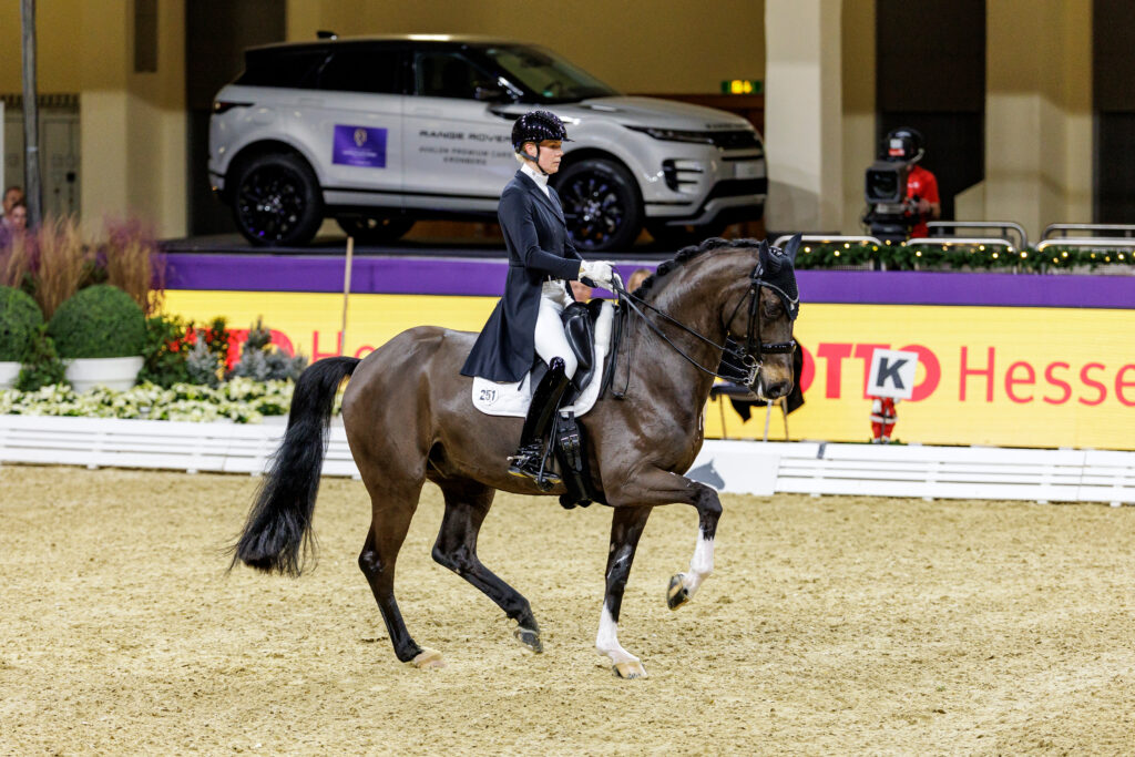A horse with all the potential that just needs a little more time: Juliane Brunkhorst's Diamante Negro. Photo: sportfotos-lafrentz.de