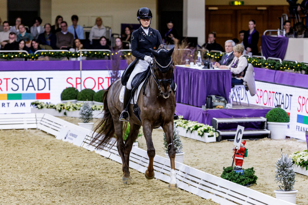 Keinen Punkt liegen lassen, das war das Motto von Bianca Nowag-Aulenbrock und Vaida-Girl für das Burg-Pokal Finale 2025, und das hat bemerkenswert gut geklappt. Foto: sportfotos-lafrentz.de