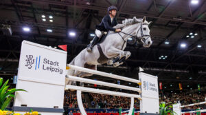 Steve Guerdat bester von 17 im Stechen im Championat von Leipzig