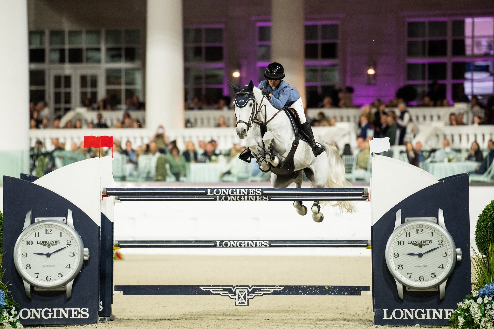 21-jährige Mimi Gochman lässt Konkurrenz im Weltcup-Springen Ocala alt aussehen