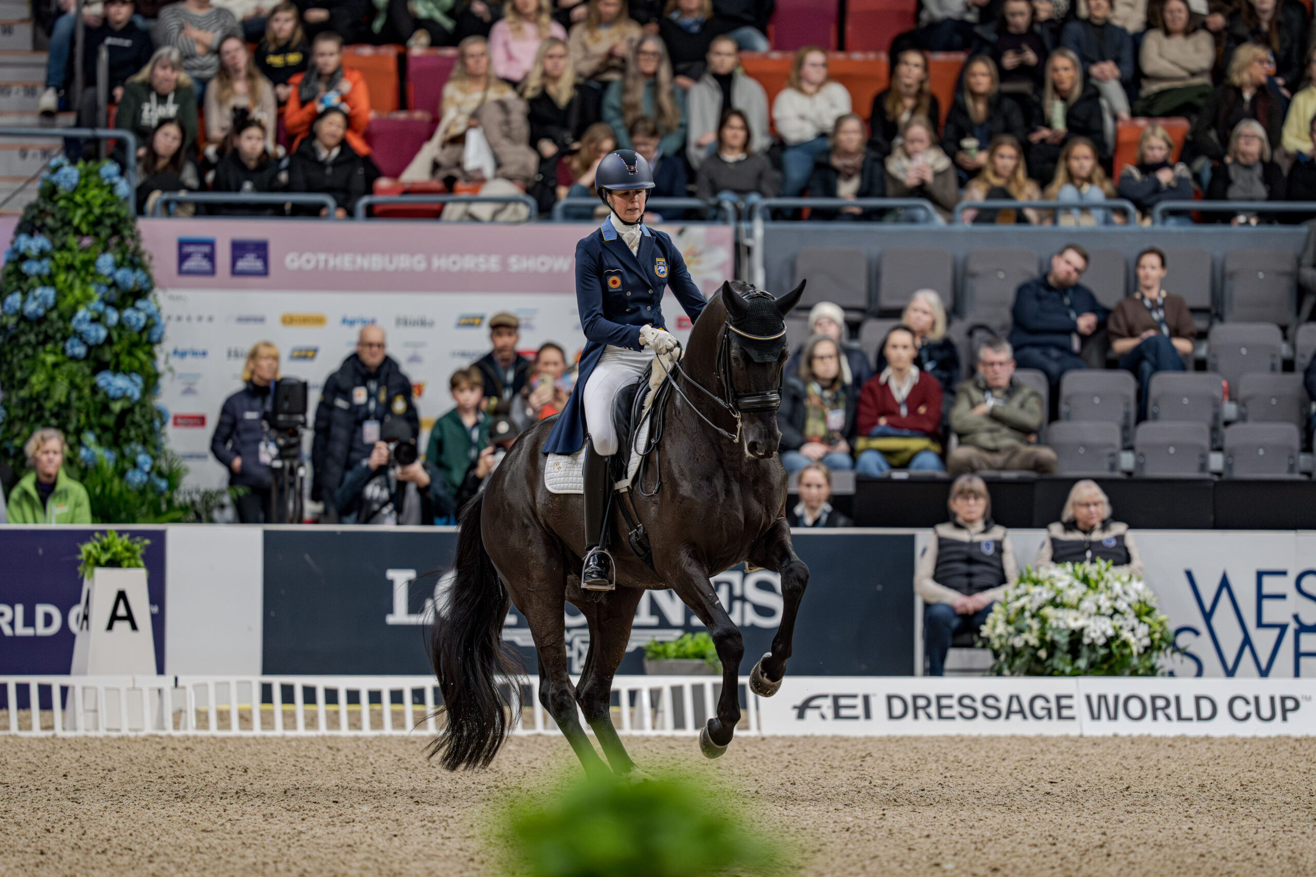 Aller guten Dinge sind drei für Maria von Essen in der Weltcup-Kür