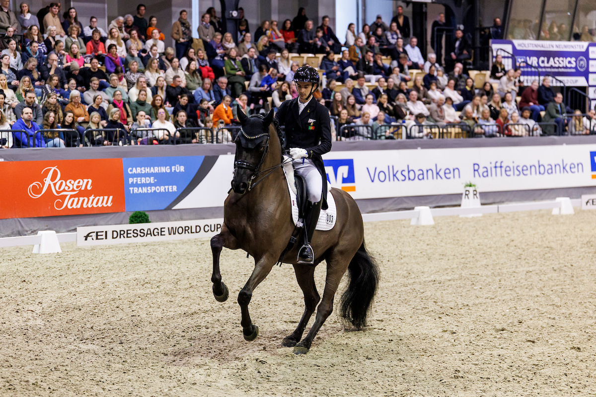 João Pedro Moreira (POR) und Fürst Kennedy knackten die 80-Prozent-Marke bei der Weltcup-Kür in Neumünster 2026. Foto: sportfotos-lafrentz.de
