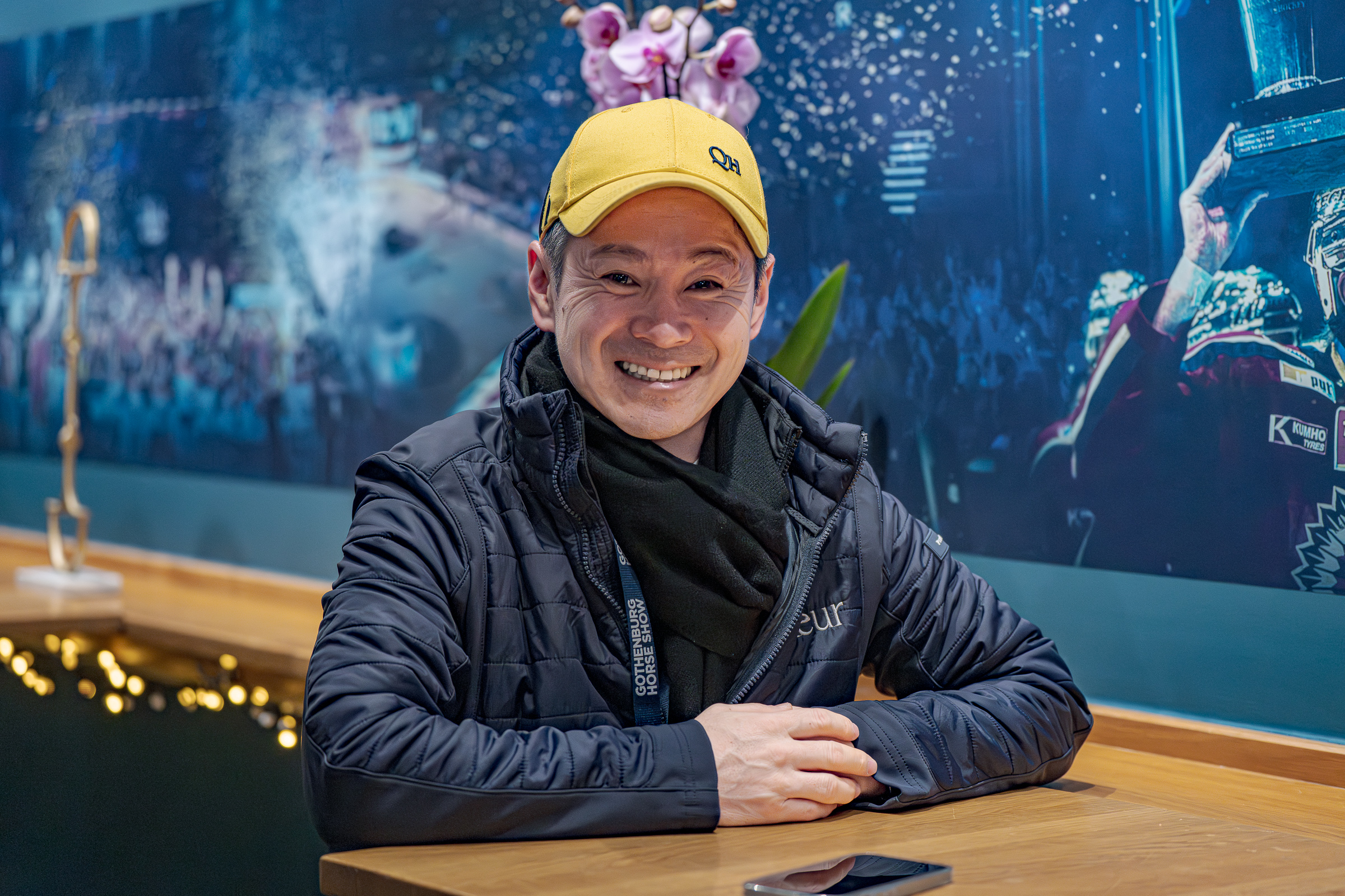 Der Japaner im gelben Sakko, der im Tempel aufwuchs