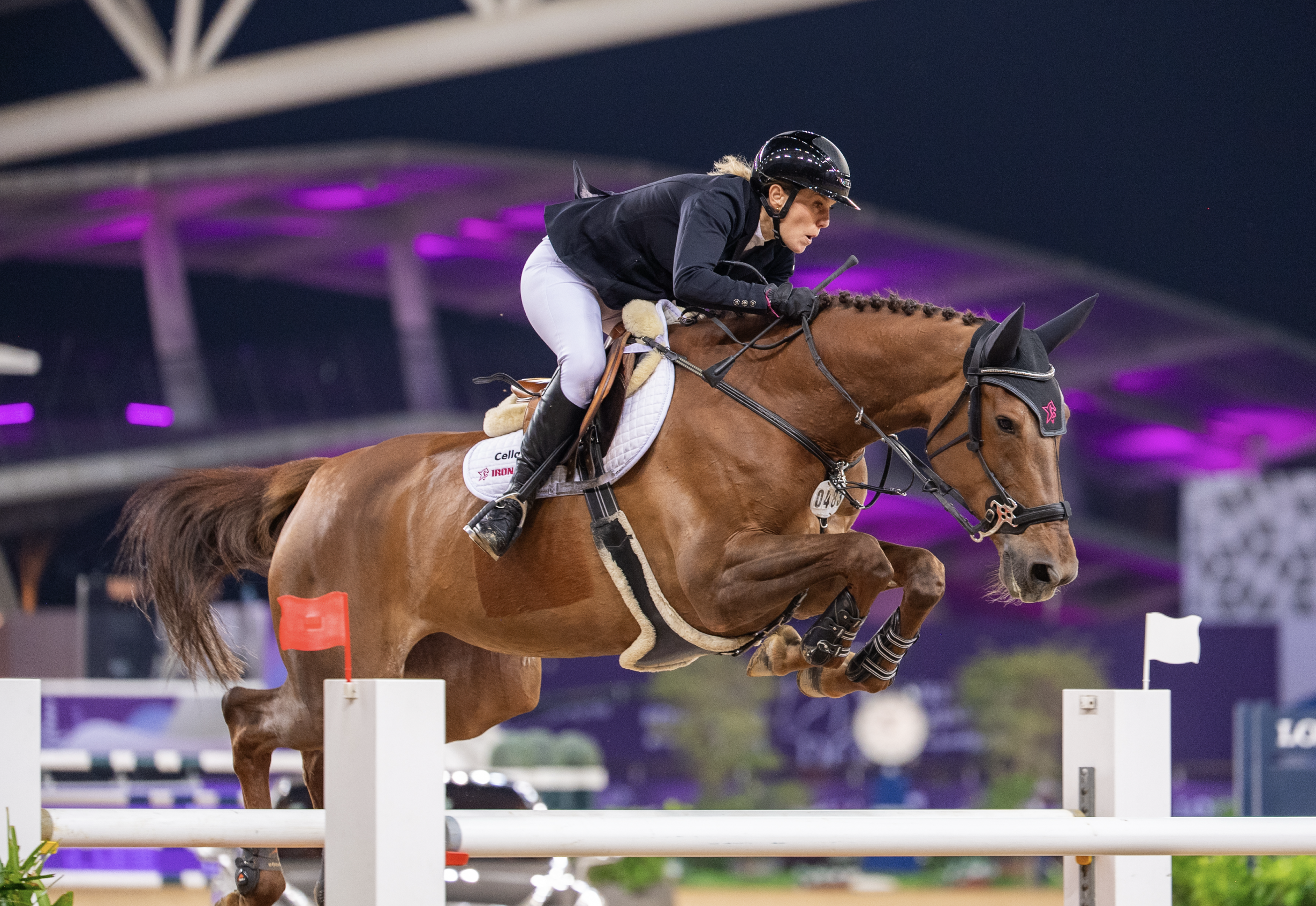 Janne Meyer-Zimmermann und High Level im Freitagshauptspringen von Doha 2026. Foto: Lukasz Kowalski