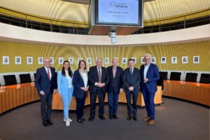 FN in Berlin – GOT, wolf and other topics