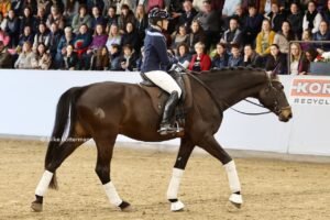 Uta Gräfs „Herzi“ gewinnt erste S*** Prüfung