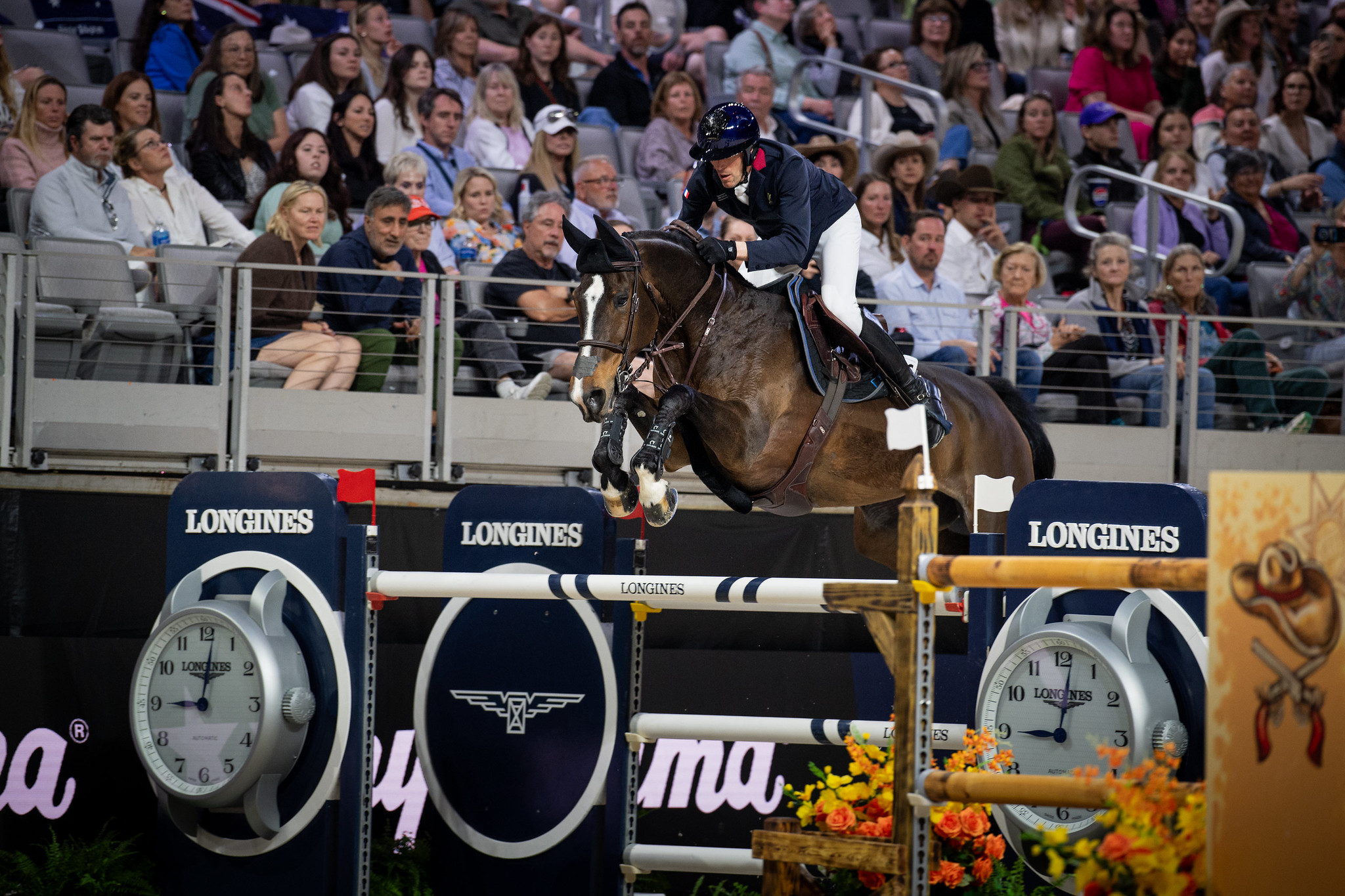 "Ehrlich gesagt, mein Pferd ist nicht die Schnellste", wusste Kevin Staut schon vor dem Stechen, wo Visconti du Telman dann aber doch sehr flott war. Foto: FEI/Shannon Brinkman