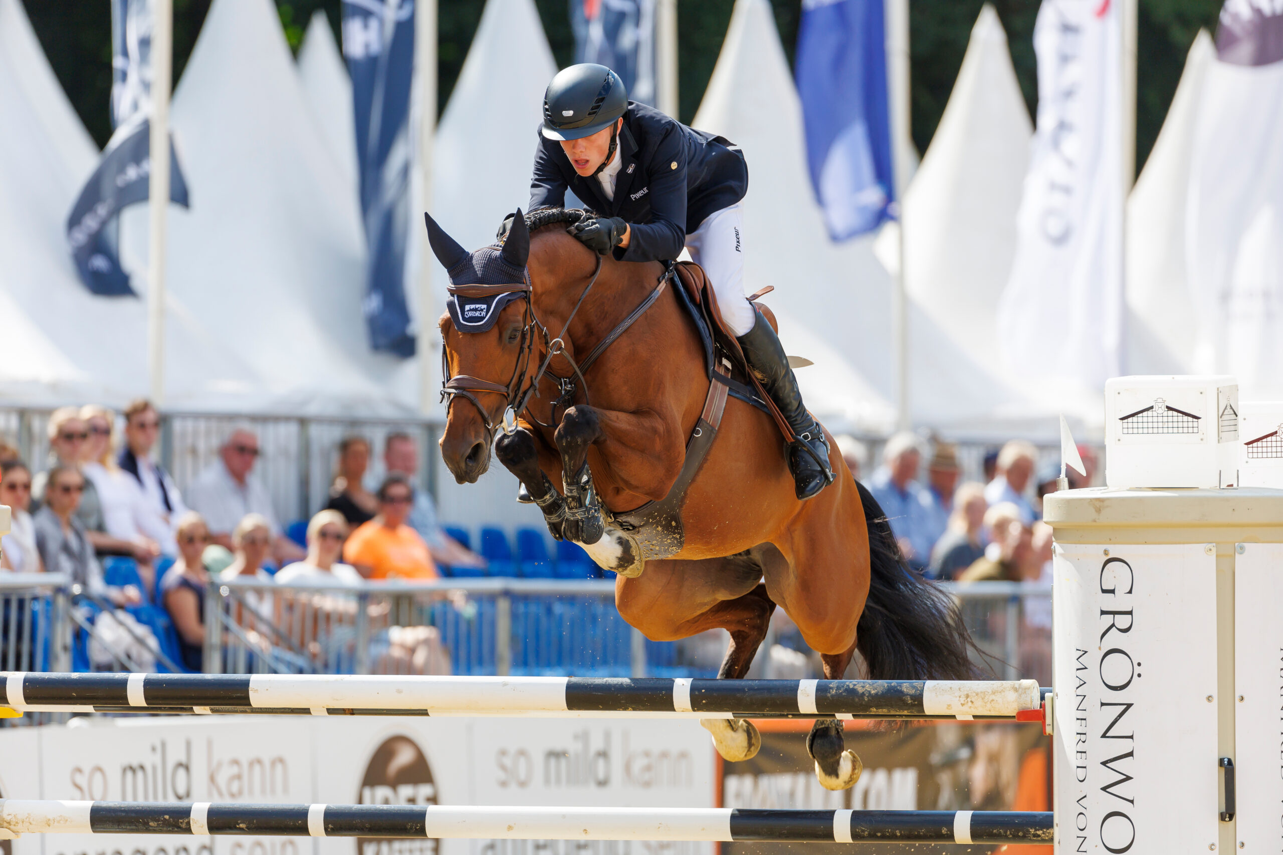 Hannes Ahlmann’s Tokyo goes to Sweden