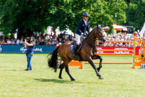 German show-jumpers skim the Toscana Tour