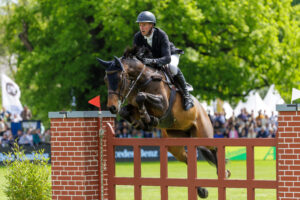 Stephan Dubsky Takes Third Place in the Hickstead Derby