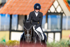 Lisa Wernitznig and Superb Take Another Step Toward the World Championships