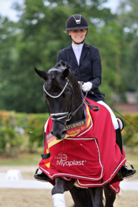 Trakehner National Tournament: Two 10.0 Scores for Three-Year-Old Champion Hannu Haakon