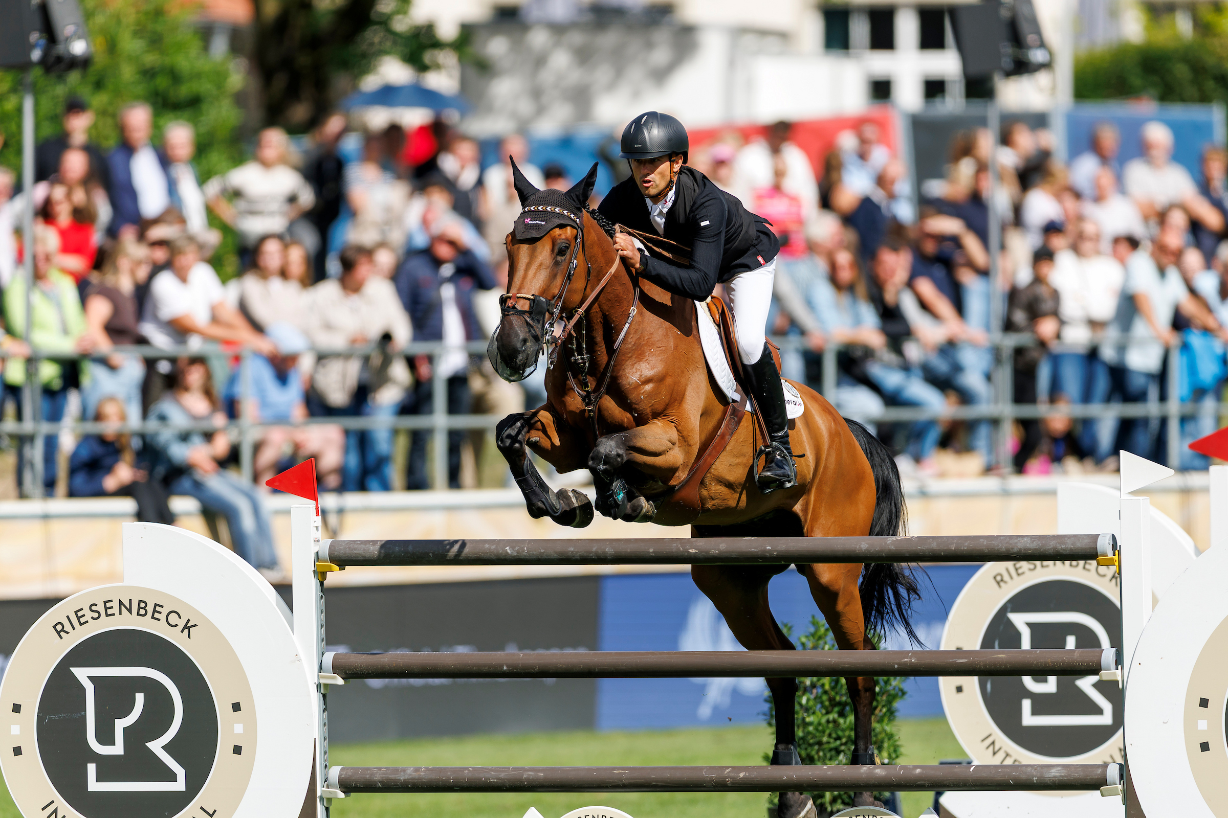 Victor Bettendorf sprengt die deutsche Party bei der Global Tour-Etappe von Riesenbeck