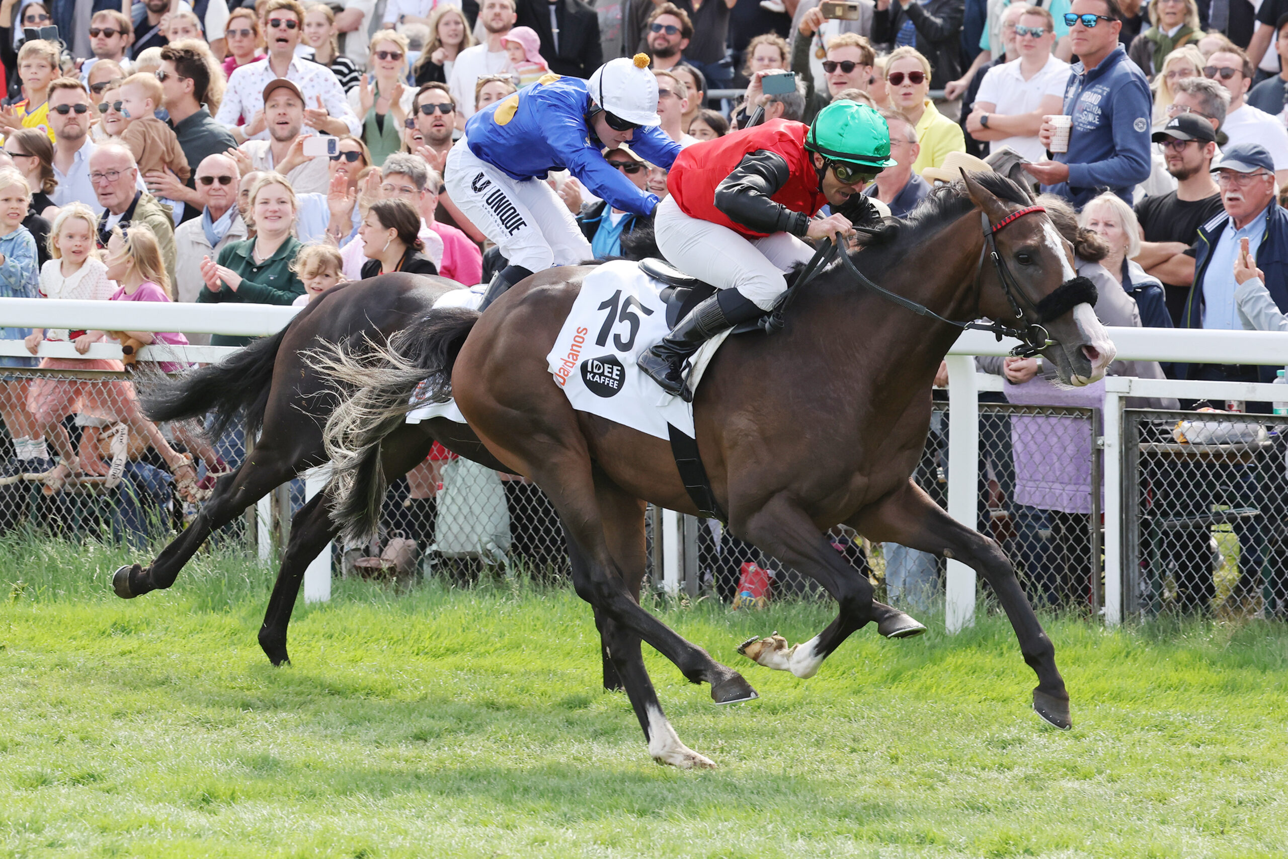 Underdog Dardanos causes the biggest upset in recent Galoppderby history