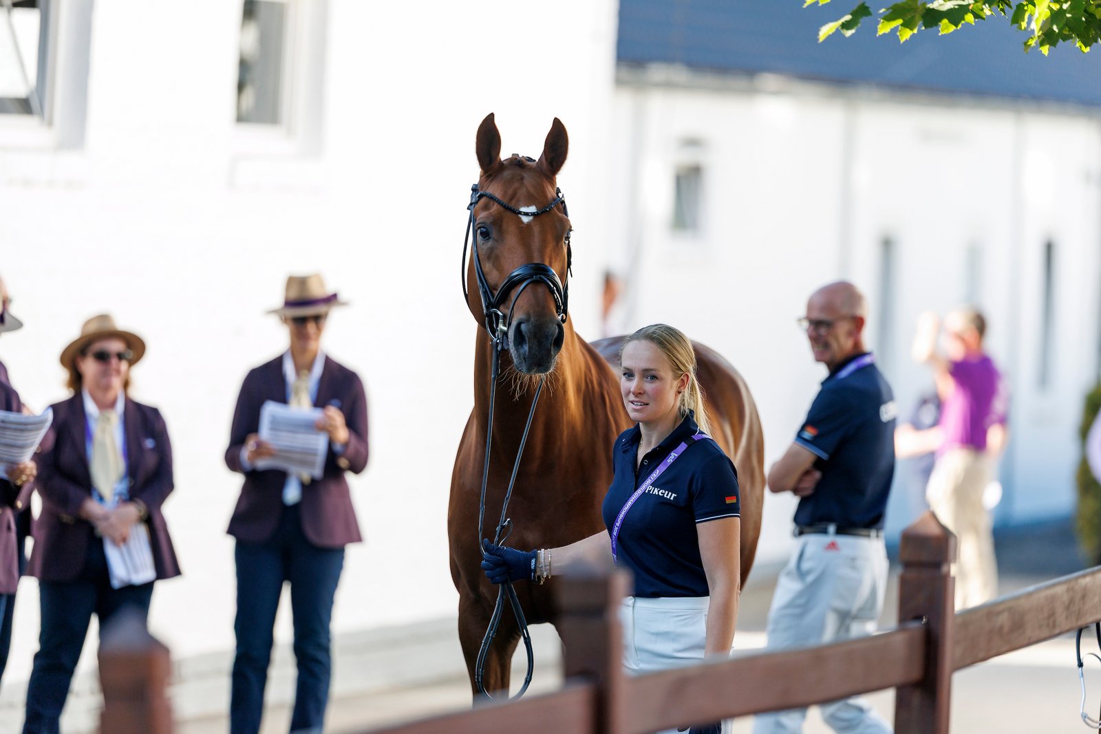 Ist er nicht hübsch? Denoix und Katharina Hemmer. Foto: sportfotos-lafrentz.de