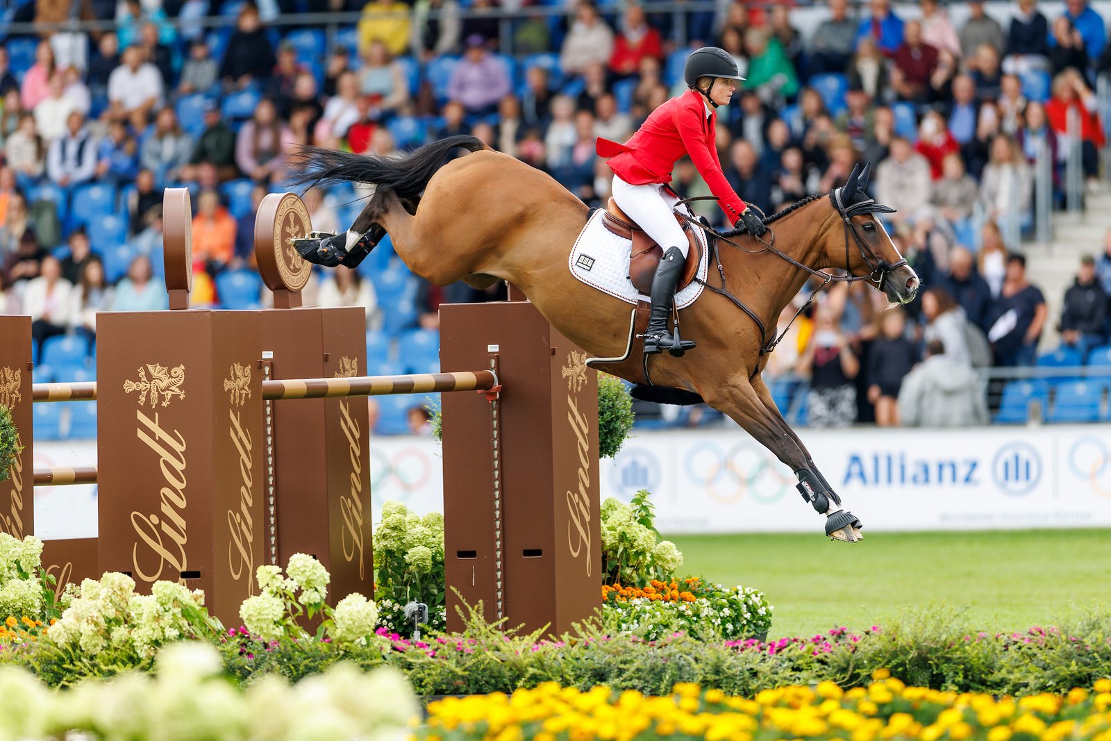 Sophie Hinners and Iron Dames Singclair. Photo: sportfotos-lafrentz.de