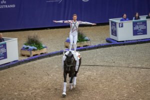Ausfall bei den deutschen WM-Voltigierern, Heiland rückt nach