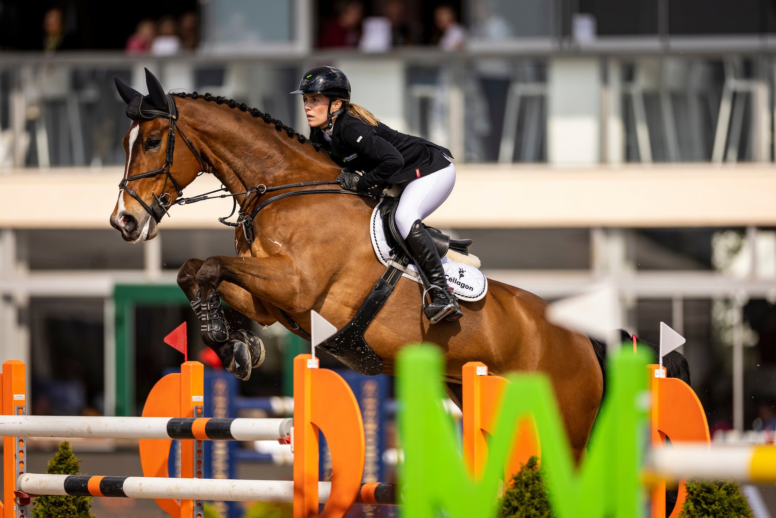 Janne Friederike Meyer-Zimmermann und Messi van't Ruytershof.
Foto: Sportfotos-lafrentz.de