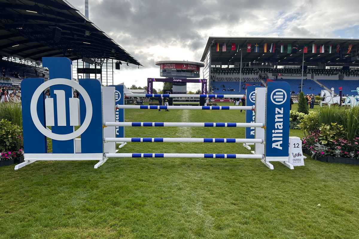 The triple bar is the entry into the final distance.