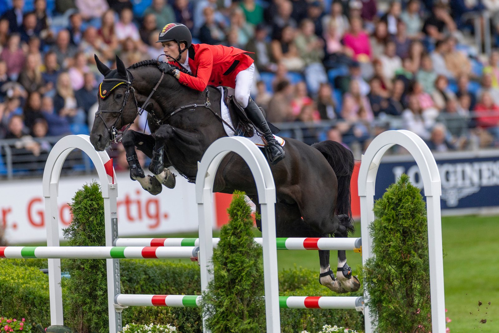 … abliefern … Foto: sportfotos-lafrentz.de/Dirk Caremans