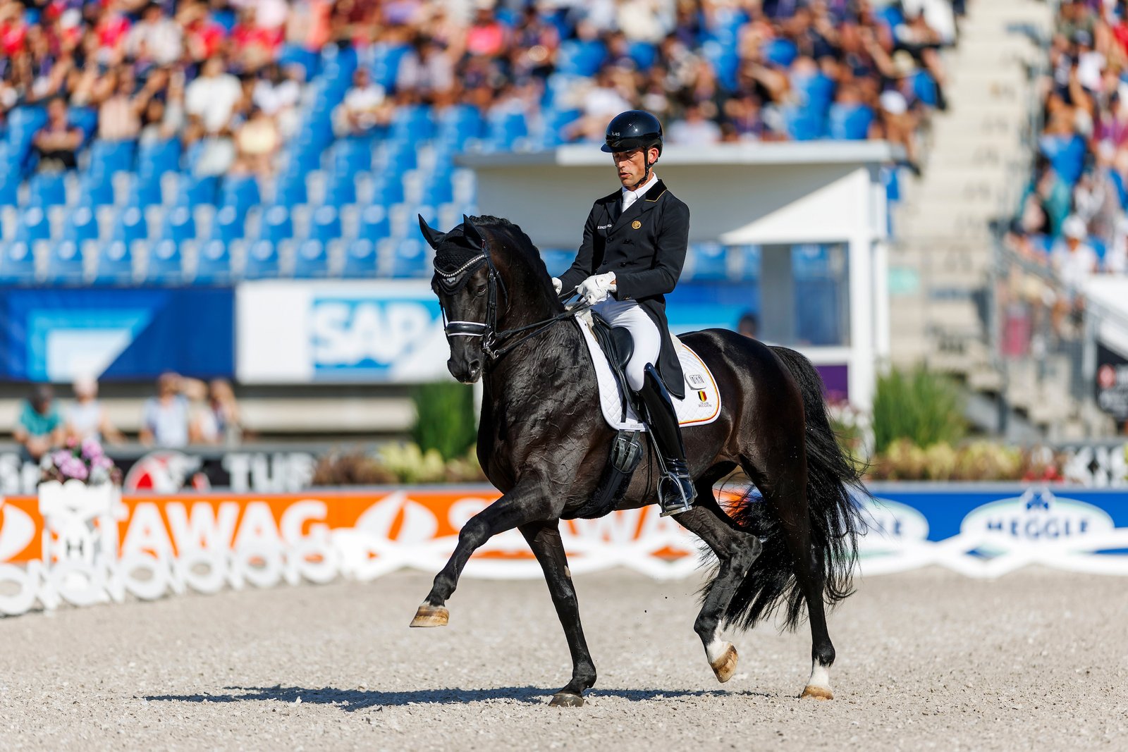 It wasn't the European champions' day. Justin Verboomen and Zonik Plus had significant coordination issues today. Photo: sportfotos-lafrentz.de