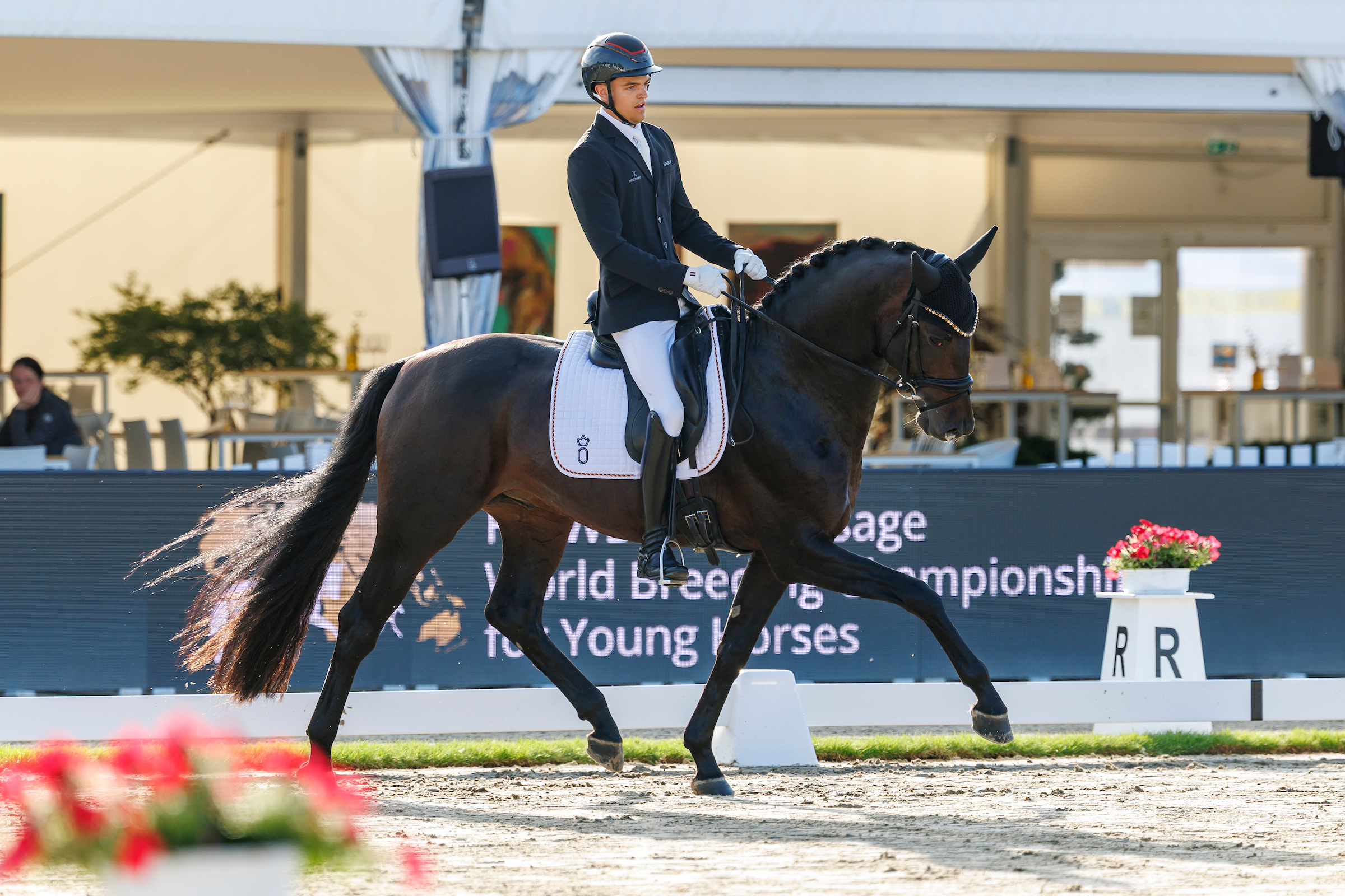 Alexander Yde Helgstrand and Global Amour OLD. Photo: sportfotos-lafrentz.de