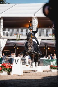 Evelyn Eger’s Global Power OLD lives up to its name in Münster