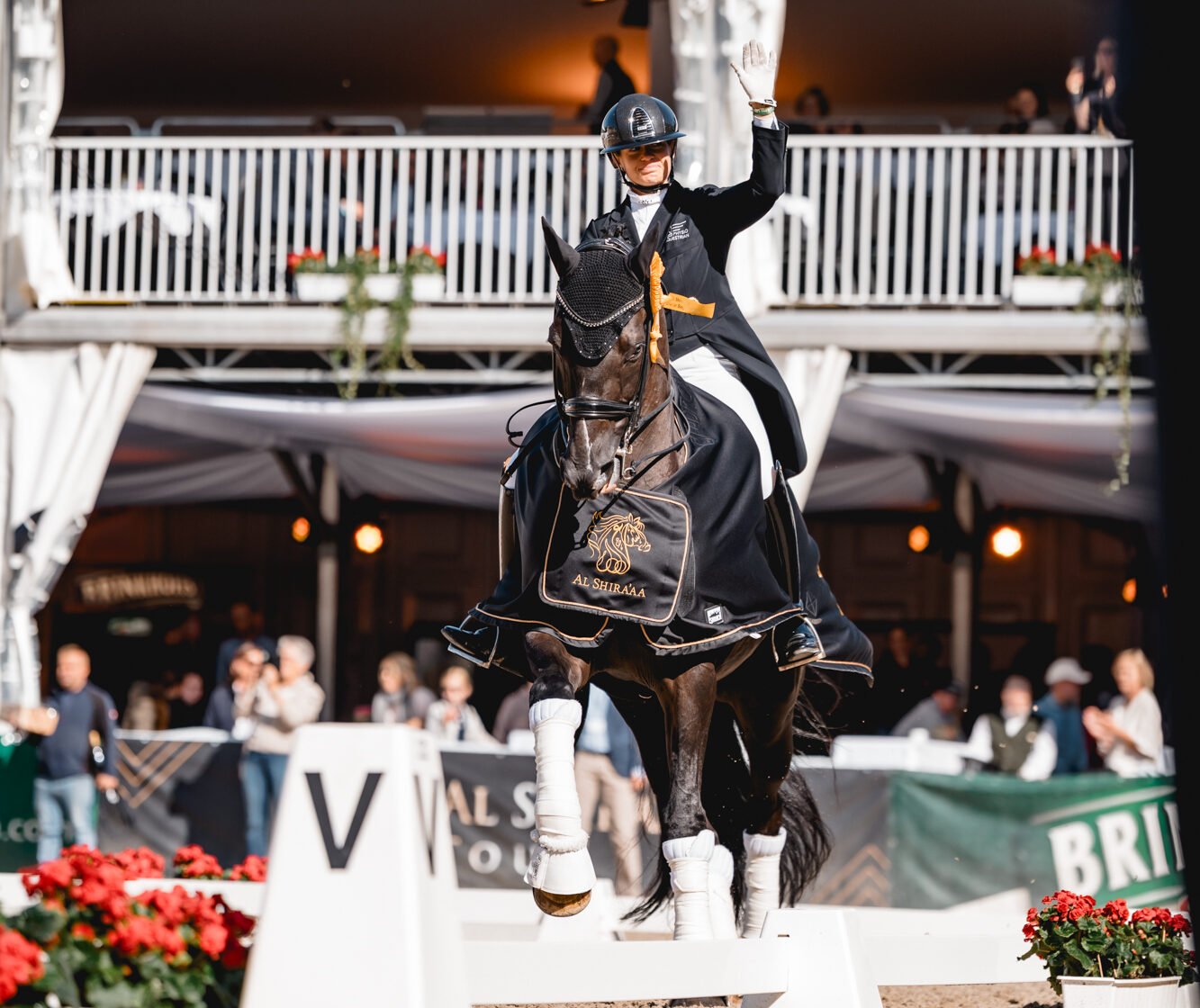 Evelyn Eger’s Global Power OLD lives up to its name in Münster